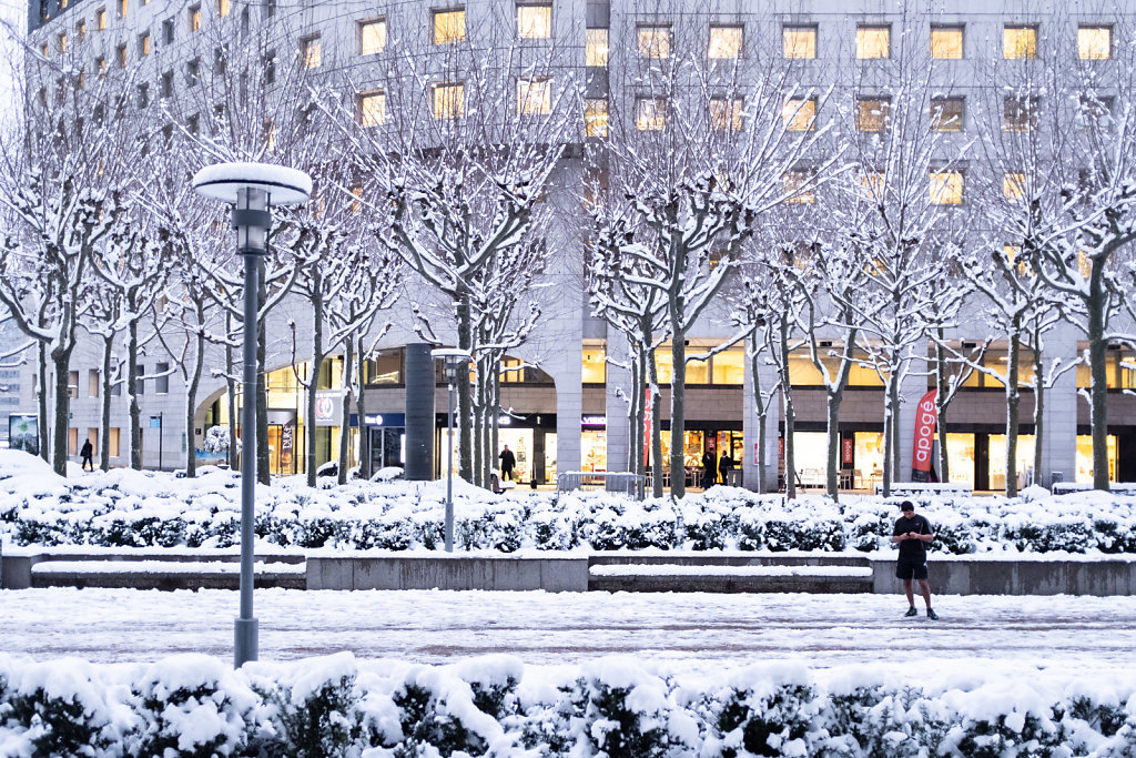 La Defense sous la neige 